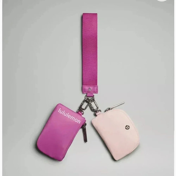 Lululemon wristlet - Picture 5 of 16